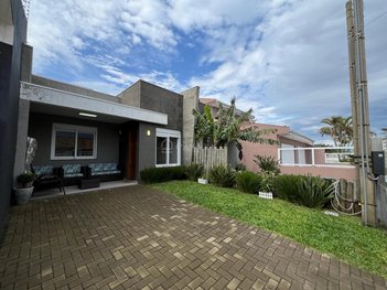 house em Rua Dálias, Rainha do Mar - Xangri-Lá - RS