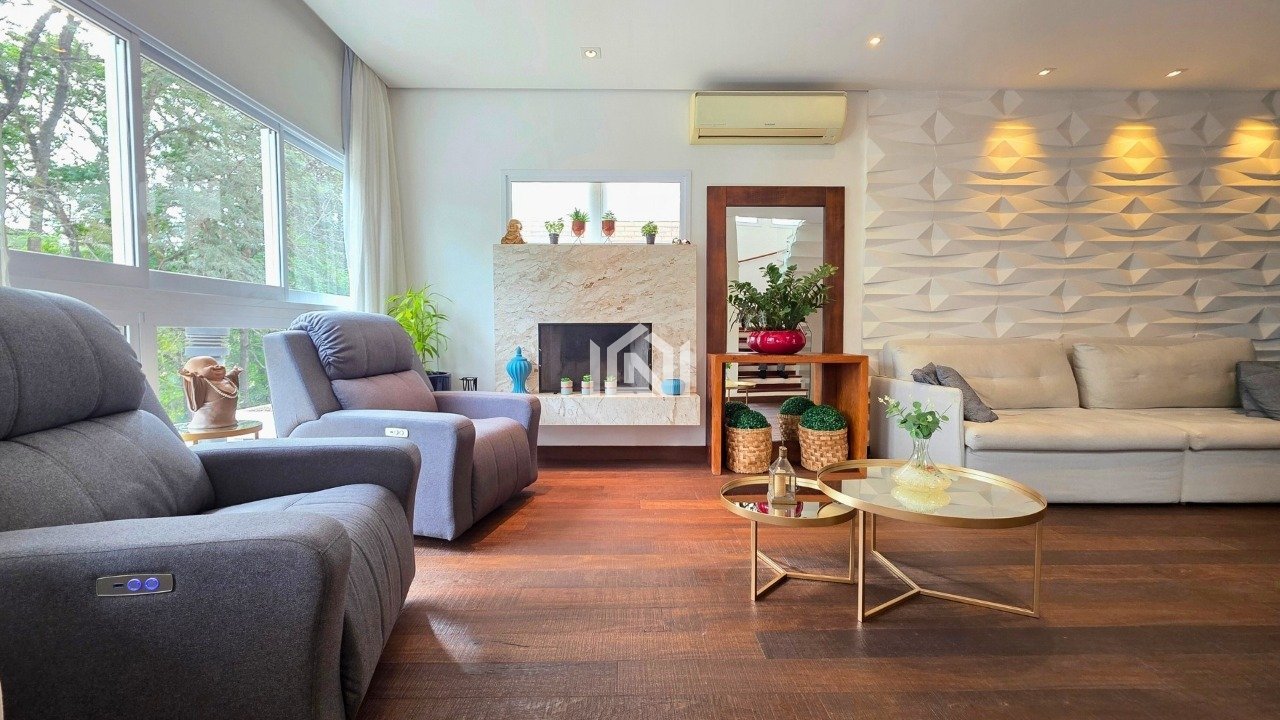 Casa a venda no condominio Quinta da Vila Real - Sala de estar