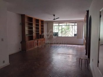 apartment em Rua Cosme Velho, Cosme Velho - Rio de Janeiro - RJ