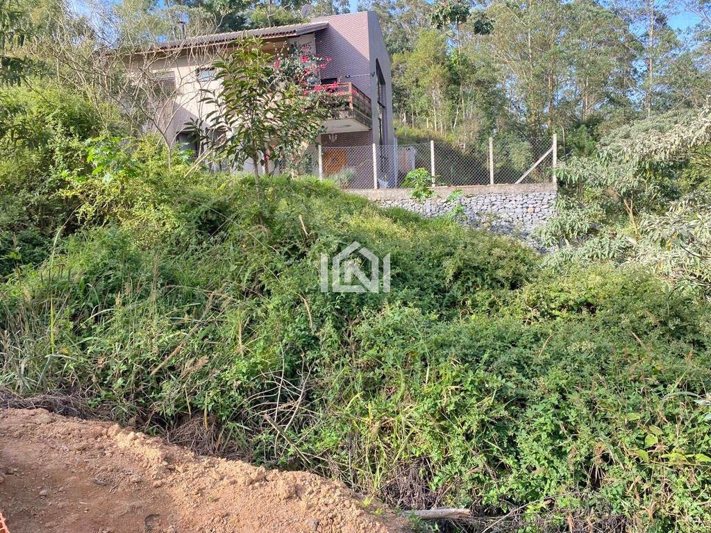 terreno a venda no condominio recanto suico vista lateral