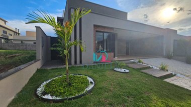 house em Avenida Vinícius de Moraes, Condomínio Portal das Tipuanas - Araraquara - SP