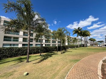 apartment em SCES Trecho 4, Asa Sul - Brasília - DF