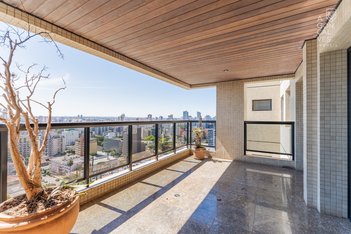 apartment em Avenida Visconde de Guarapuava, Batel - Curitiba - PR