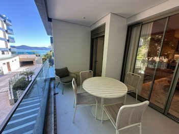 apartment em Rodovia Tertuliano Brito Xavier, Jurerê - Florianópolis - SC