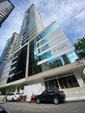 apartment em Rua 256, Meia Praia - Itapema - SC