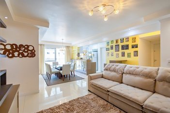 apartment em Rua Romédio Dorigo, Água Verde - Curitiba - PR