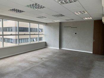 office em Desembargador Jorge Fontana, Belvedere - Belo Horizonte - MG