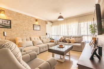 apartment em AOS 5 Bloco A, Área Octogonal - Brasília - DF