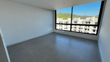 apartment em Rua Francisco Gouveia, Jurerê - Florianópolis - SC
