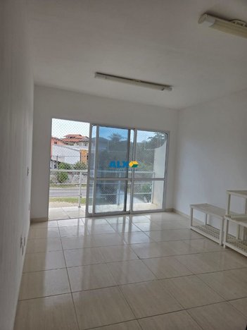 office em Avenida Irene Lopes Sodré, Engenho do Mato - Niterói - RJ