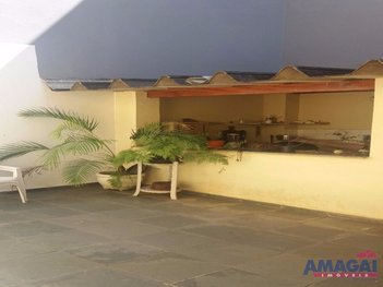 house em Rua José Bonifácio, Centro - Jacareí - SP