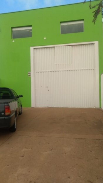 industrial em Avenida Luiz Pereira Leite, Jardim Astúrias II - Piracicaba - SP