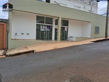 office em Pinheiro Machado, Vila São Lúcio - Botucatu - SP