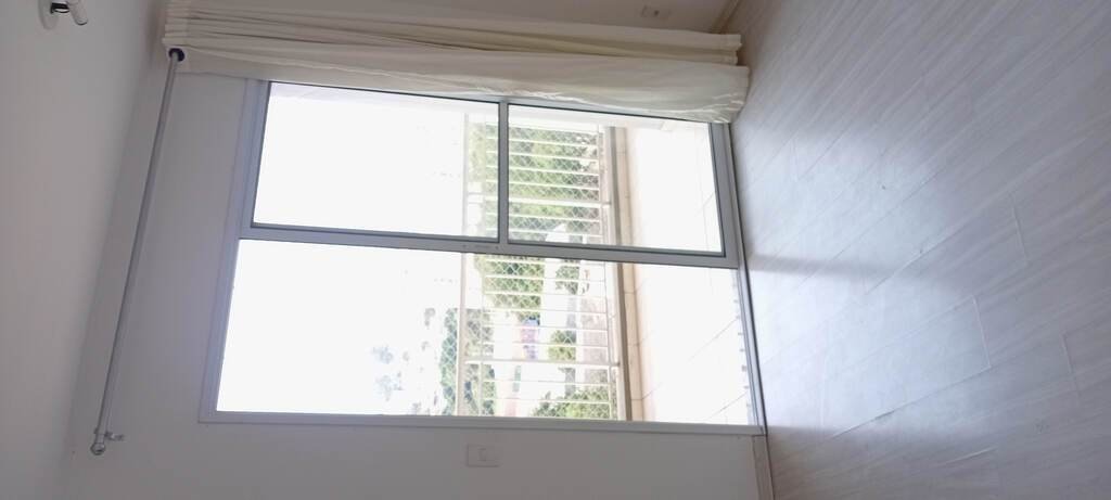img0