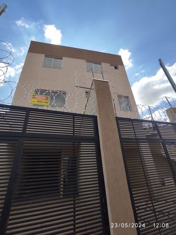 house em Rua Camocim, Parque Xangri-Lá - Contagem - MG