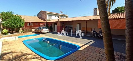 house em Rua Bolívia, Vila Brasil - Londrina - PR