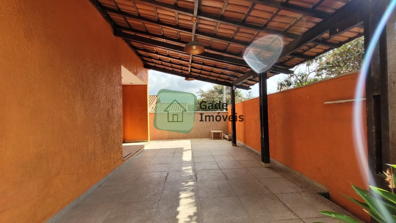 Casa com 3 quartos — Havaí, Belo Horizonte