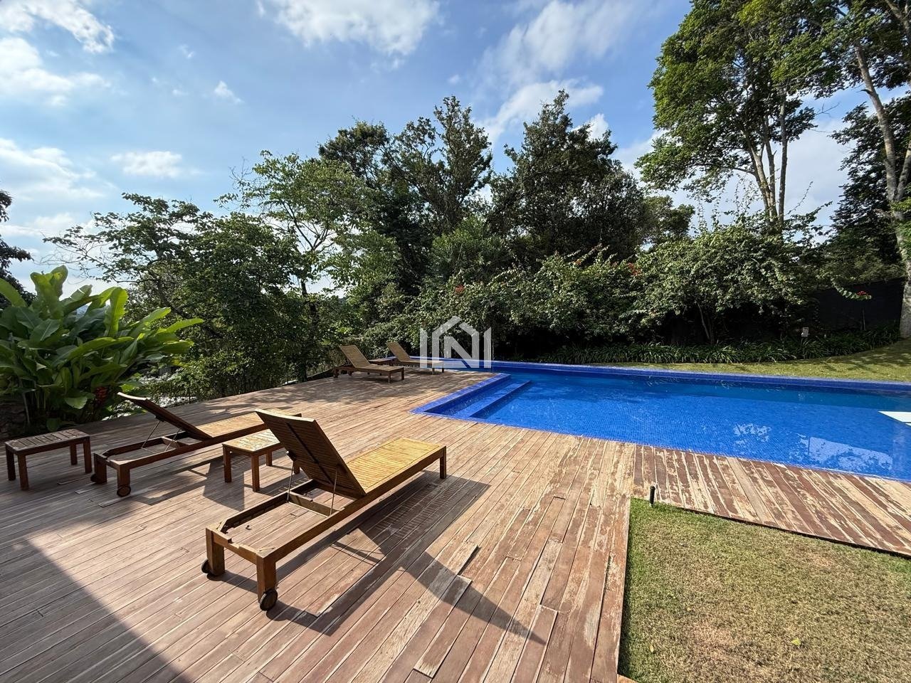 casa a venda no condominio sao fernando golf club - piscina