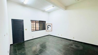 office em Rua Visconde do Rio Branco, Centro - Mococa - SP