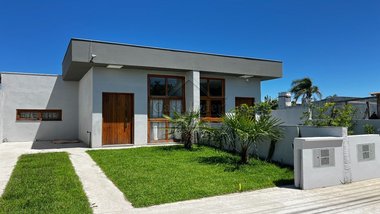 house em Rua Rio Douradinho, Centro - Xangri-Lá - RS