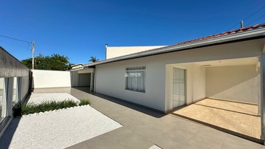 house em Rua Dom Pedro II, Centro - Guaratuba - PR