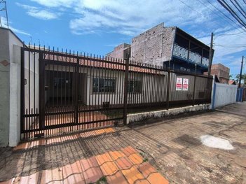 house em Avenida Sylvio Barros, Pacaembu - Londrina - PR