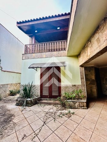 house em Avenida 16, Zona Central - Rio Claro - SP