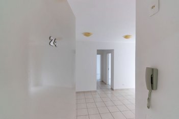 apartment em Rua Francisco Alves Mendes Filho, Bom Jesus - Campo Largo - PR