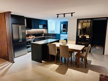 apartment em Professor Renato Barbosa, Jurerê - Florianópolis - SC