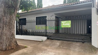 house em Rua Romário Martins, Zona 07 - Maringá - PR