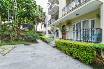 apartment em Rua Pedralva, Alto de Pinheiros - São Paulo - SP