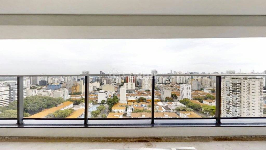1742403899688-arthur_de_azevedo_03162025_102953.jpeg