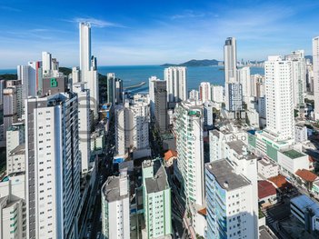 apartment em R. Bruno Silva, Pioneiros - Balneário Camboriú - SC