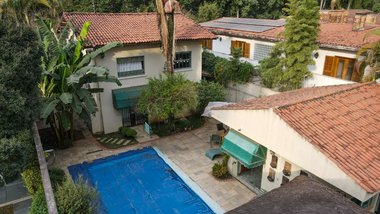 house em Avenida Antônio Batuira, Alto de Pinheiros - São Paulo - SP