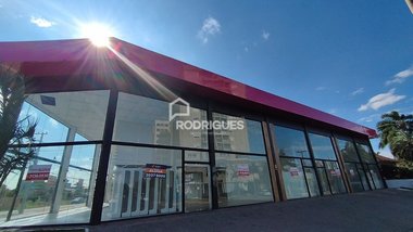 business em Avenida Theodomiro Porto da Fonseca, Fião - São Leopoldo - RS