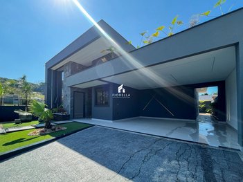 house em Rua Ademir da Silva, São Sebastião - Palhoça - SC