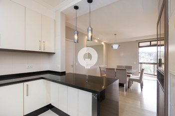 apartment em Rua Camões, Hugo Lange - Curitiba - PR