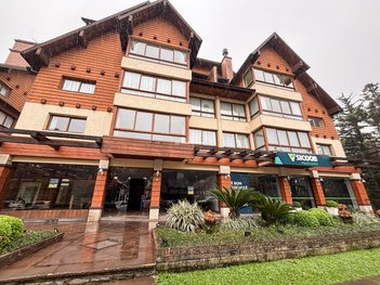 business em Avenida das Hortênsias, Centro - Gramado - RS