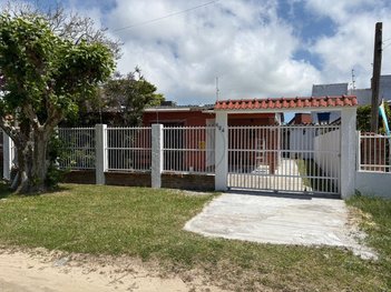 house em Rua Doutor Cyrio Carlos Campani, Cassino - Rio Grande - RS