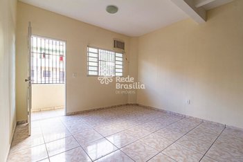 apartment em QE 40 Conjunto Q, Guará II - Brasília - DF