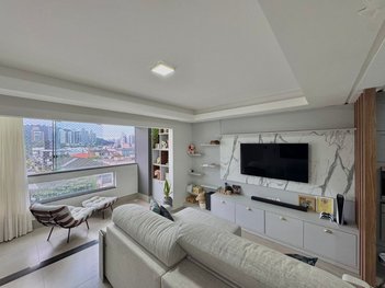 apartment em Rua Cruz e Sousa, Praia dos Amores - Balneário Camboriú - SC