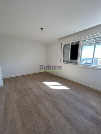 office em Rua General Neto, Centro - Rio Grande - RS