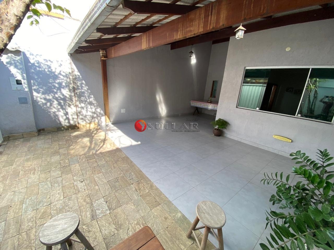 Casa com 3 quartos — Planalto, Belo Horizonte