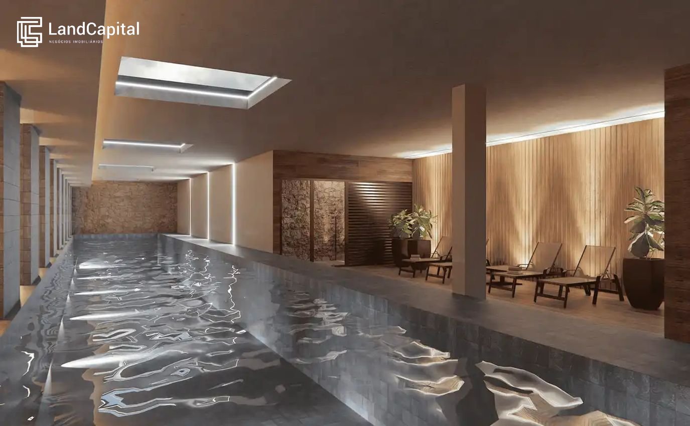 Piscina de raia coberta e aquecida