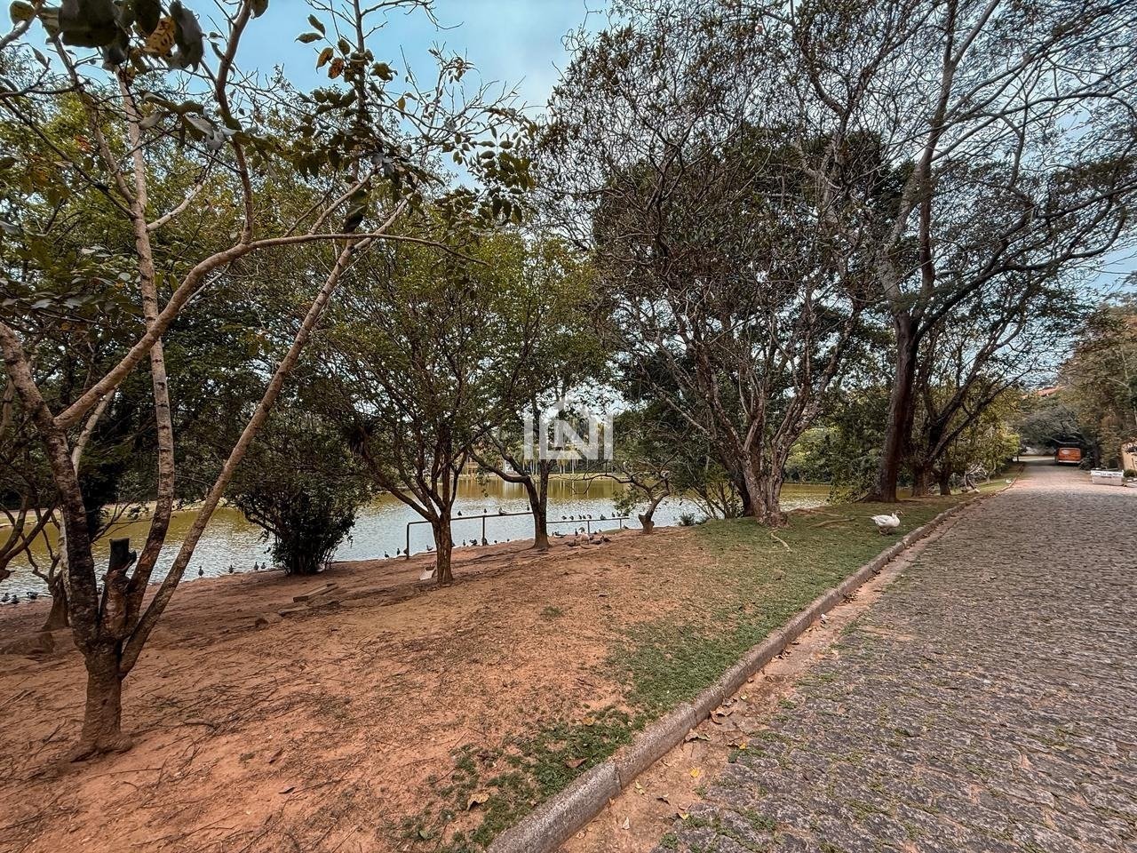 terreno a venda no condominio granja viana ii - vista