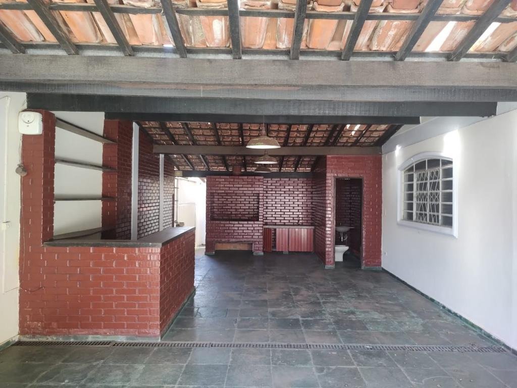 c6e61c35116f2469a1477e10211b37ca_03 - - Sobrado Setor Sul Lobo imoveis