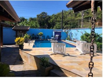 house em Rua Doutor Alberto da Silva Ramos, Loteamento Balneário Camburi - Caraguatatuba - SP