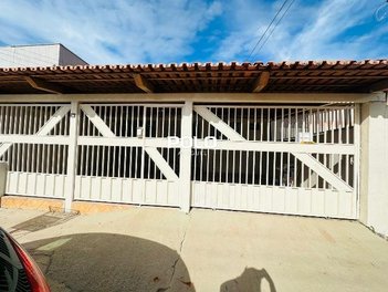 house em Rua 273 Qd. 64 Lt. 06, Setor Coimbra - Goiânia - GO
