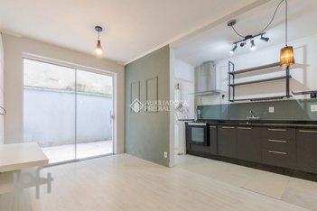 apartment em Travessa Universina Araújo Nunes, Bom Jesus - Porto Alegre - RS