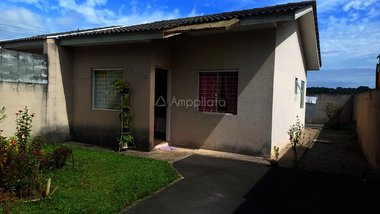 house em Rua Leonides Estevam da Costa, Centro - Campina Grande do Sul - PR